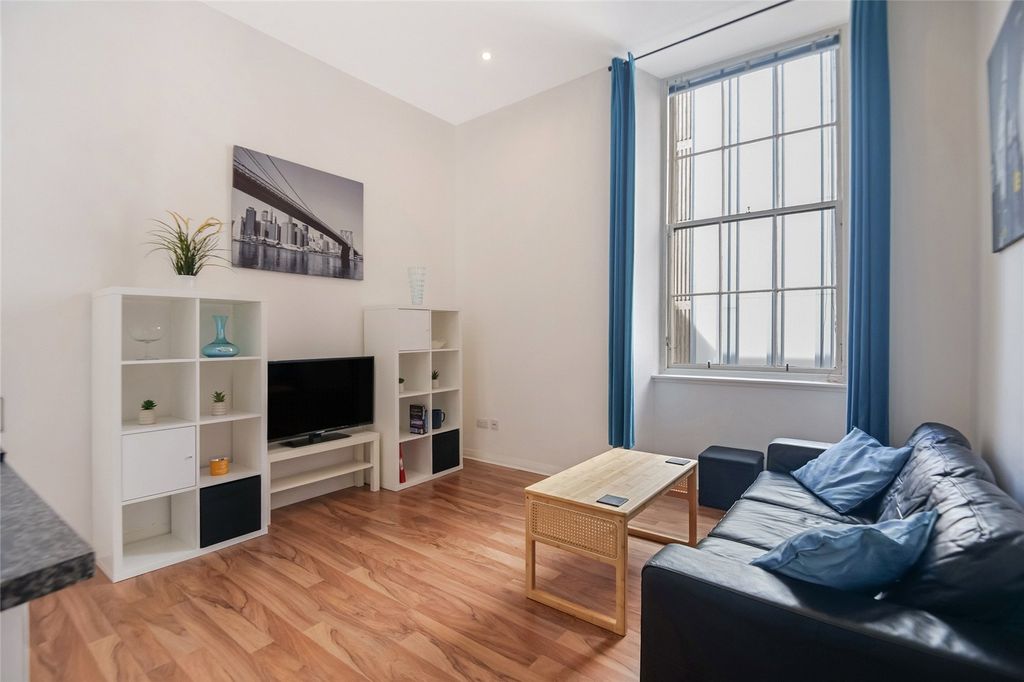 Property photo 2 of 16 Picture No. 31