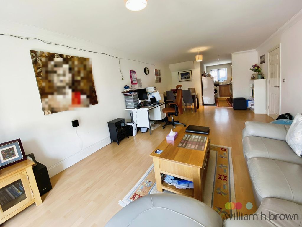 Property photo 3 of 9 Image