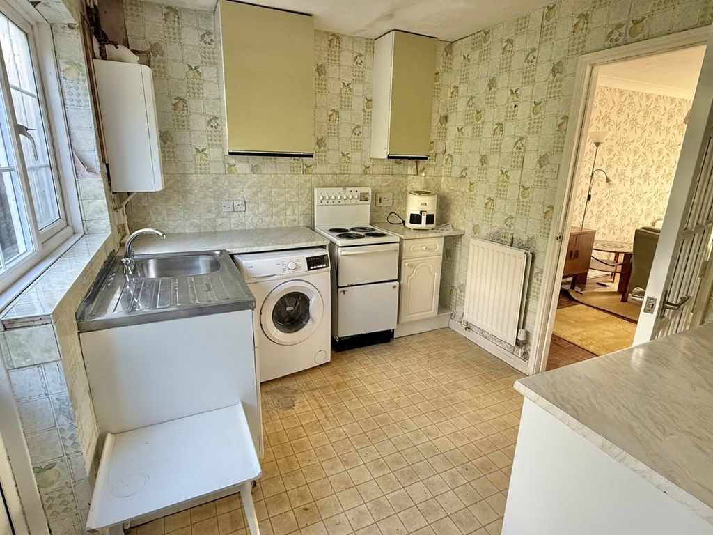 Property photo 3 of 18