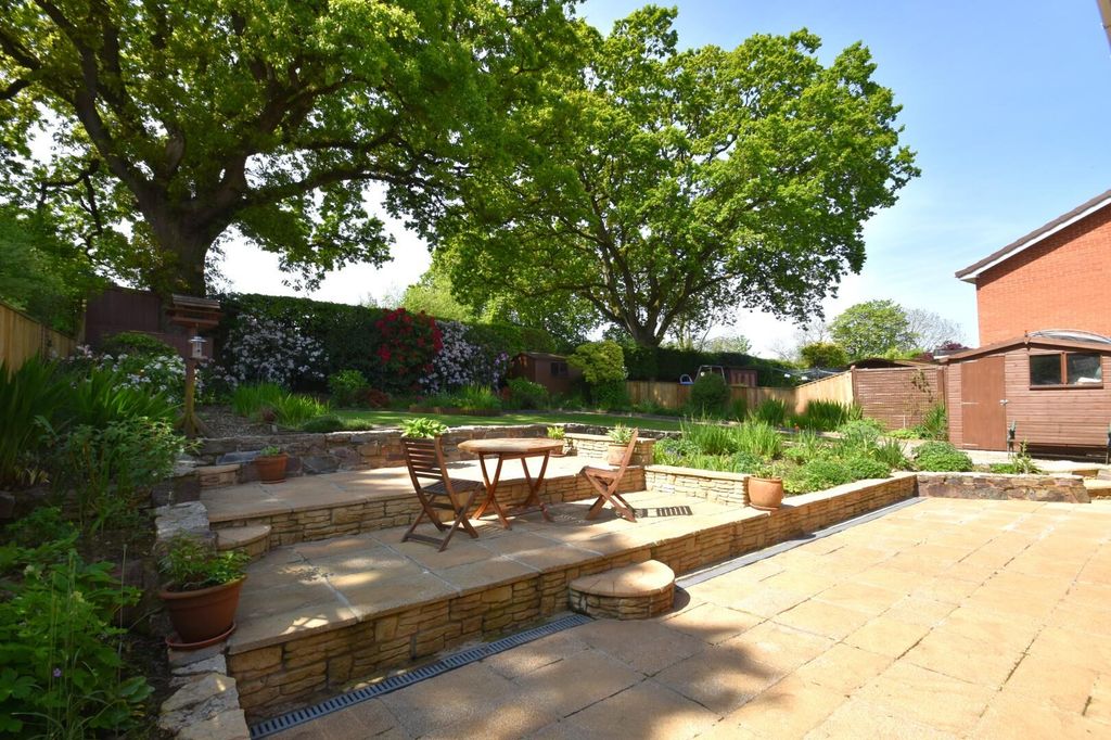 Property photo 2 of 19 Seddons Tiverton