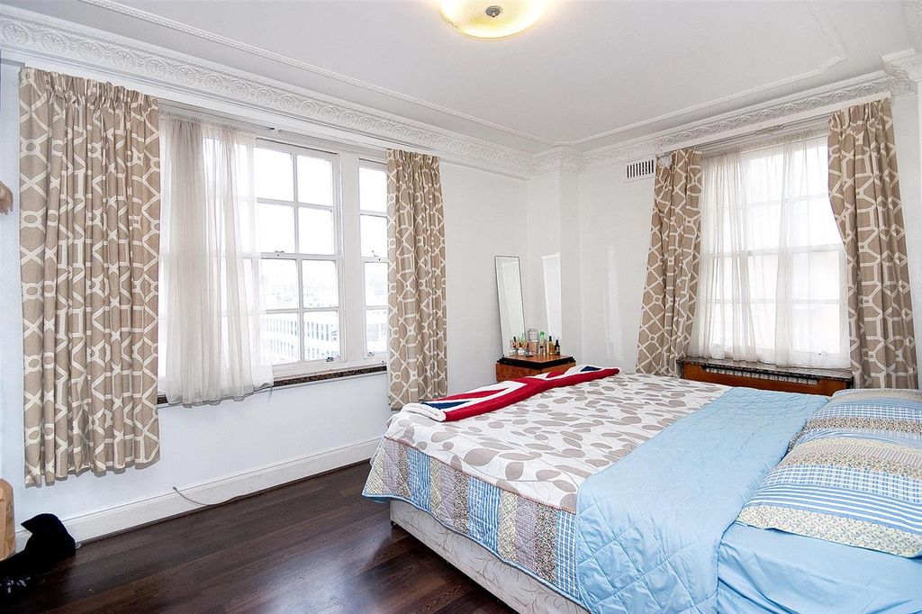 Property photo 2 of 8 Photo 1