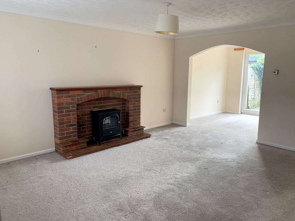 Property photo 3 of 6