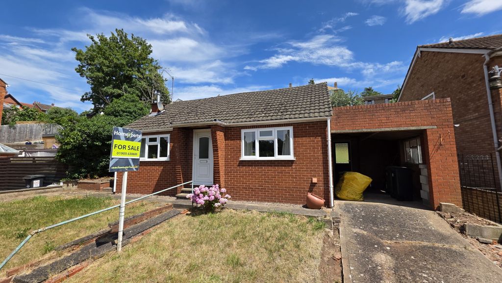 Property photo 1 of 12 1 Bedroom Detached For Sale