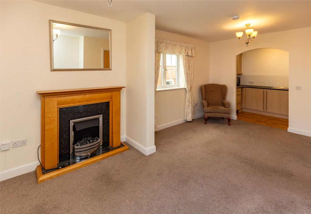 Property photo 2 of 10 Picture No. 31