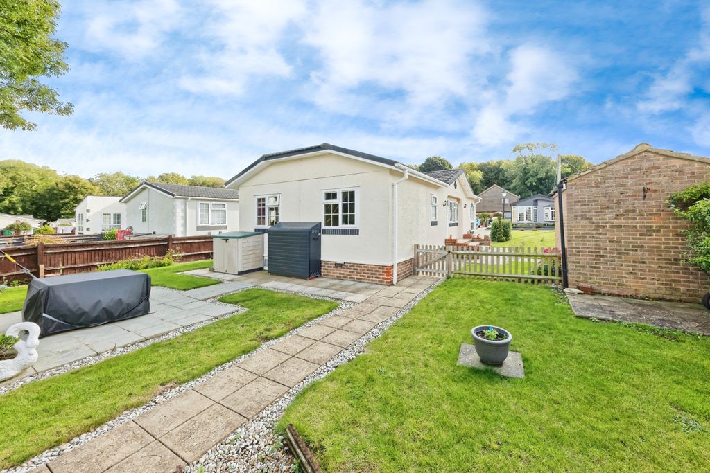 Property photo 2 of 17 Photography
