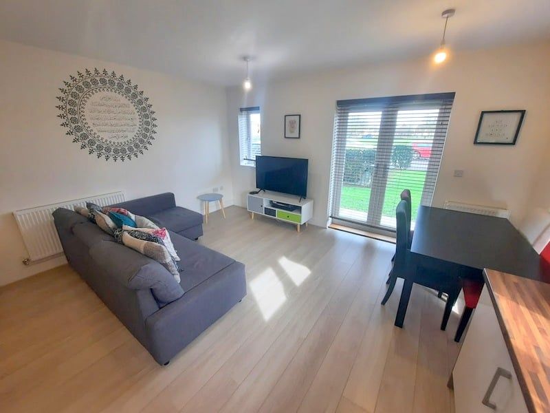 Property photo 2 of 9