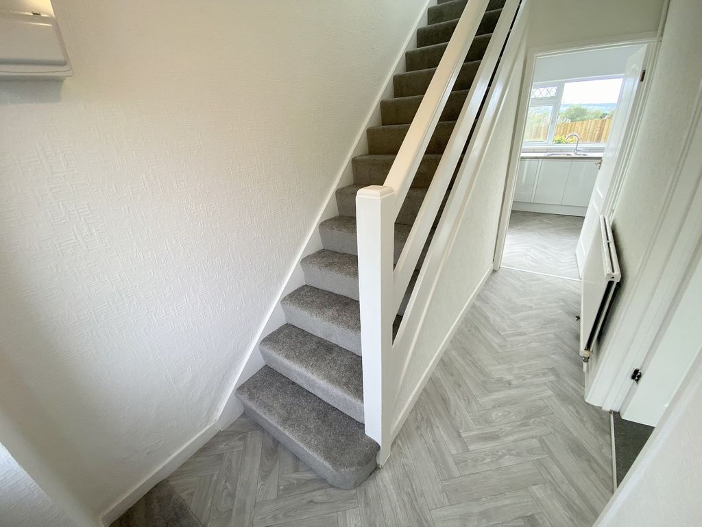 Property photo 2 of 14 Hall