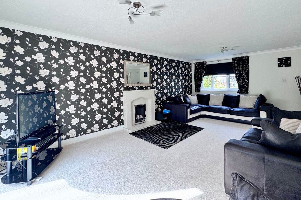 Additional image 9 of 4 bed detached house for saleHathersage Drive, Glossop SK13