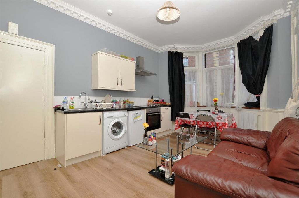 Property photo 1 of 4