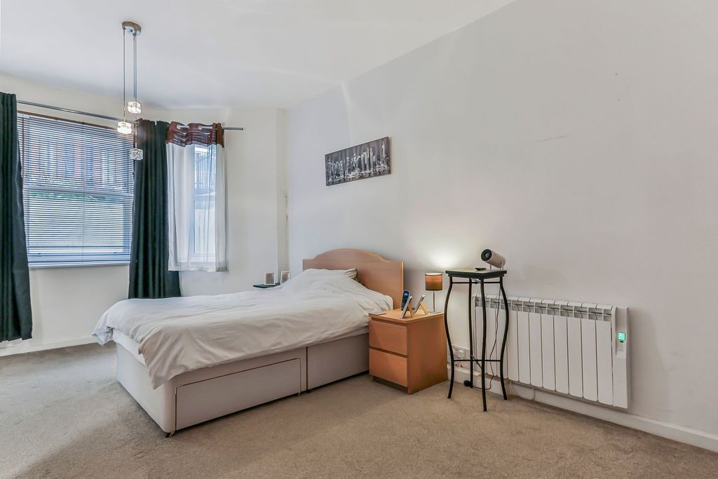 Property photo 3 of 11