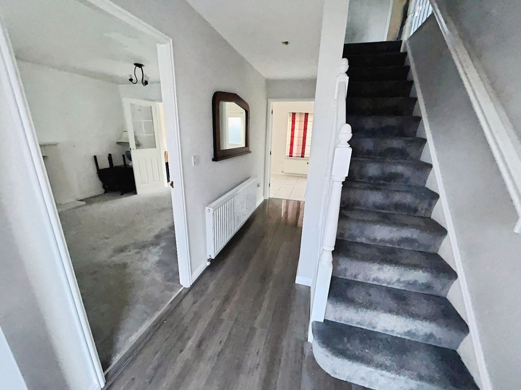 Property photo 2 of 20 Picture No. 15