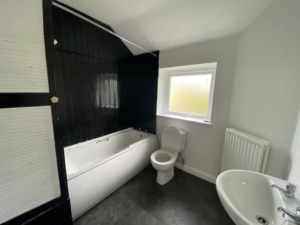 Property photo 2 of 8 Img-20260422-Wa0001.Jpg