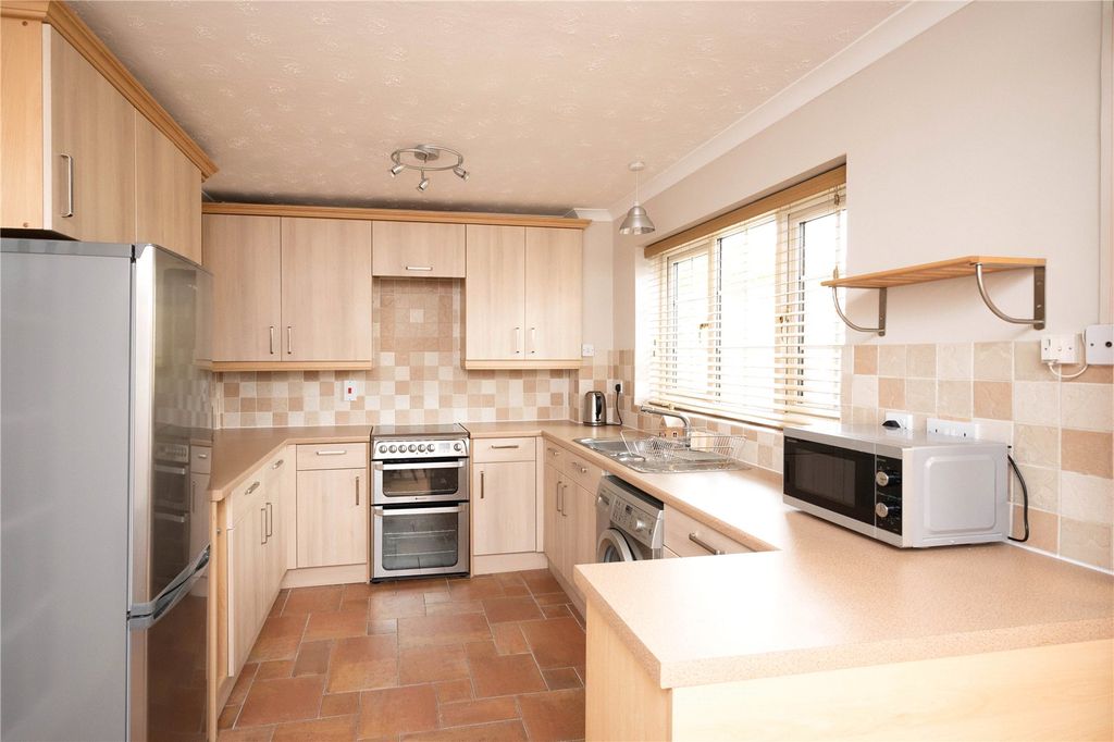 Property photo 3 of 23 Picture No. 16