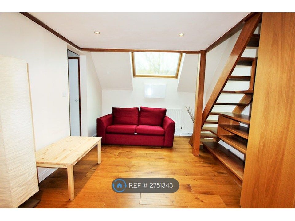 Property photo 2 of 8 Living Room