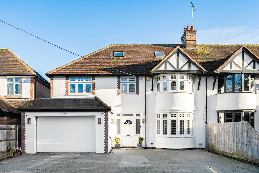 Property photo 1 of 27 Front