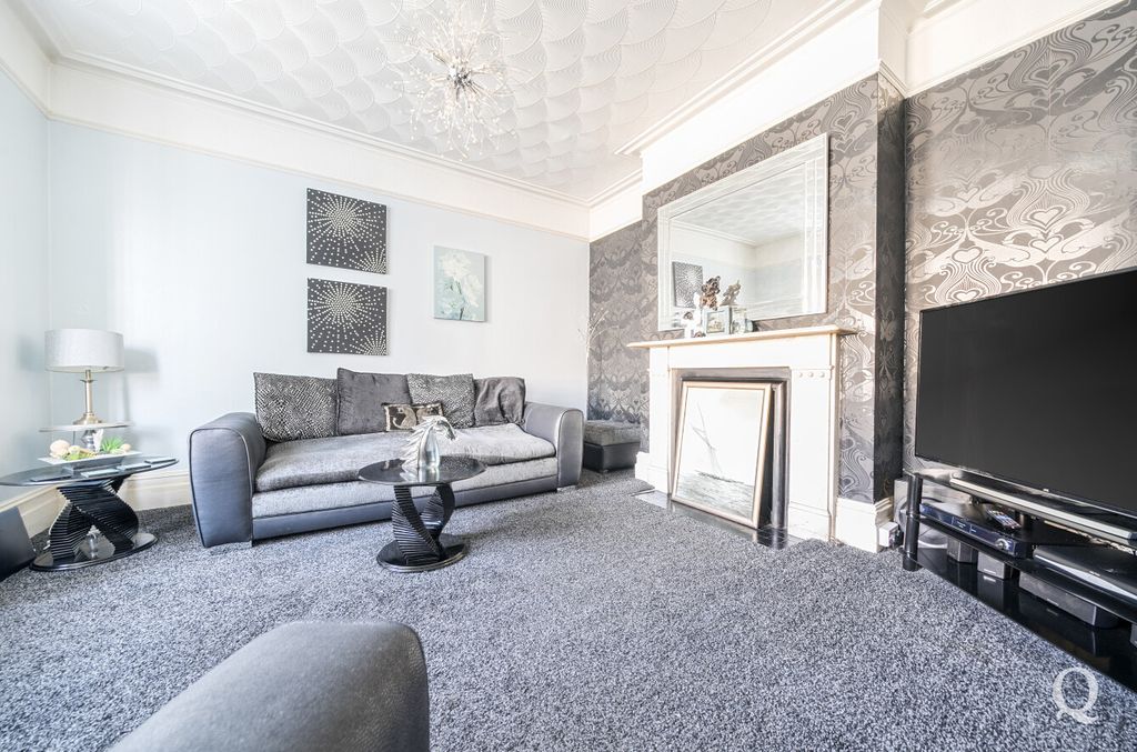 Property photo 3 of 25 F49E134B-A96d-4c1...