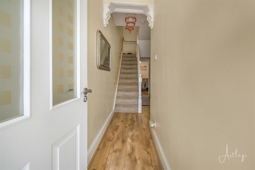 Property photo 2 of 13 Hall