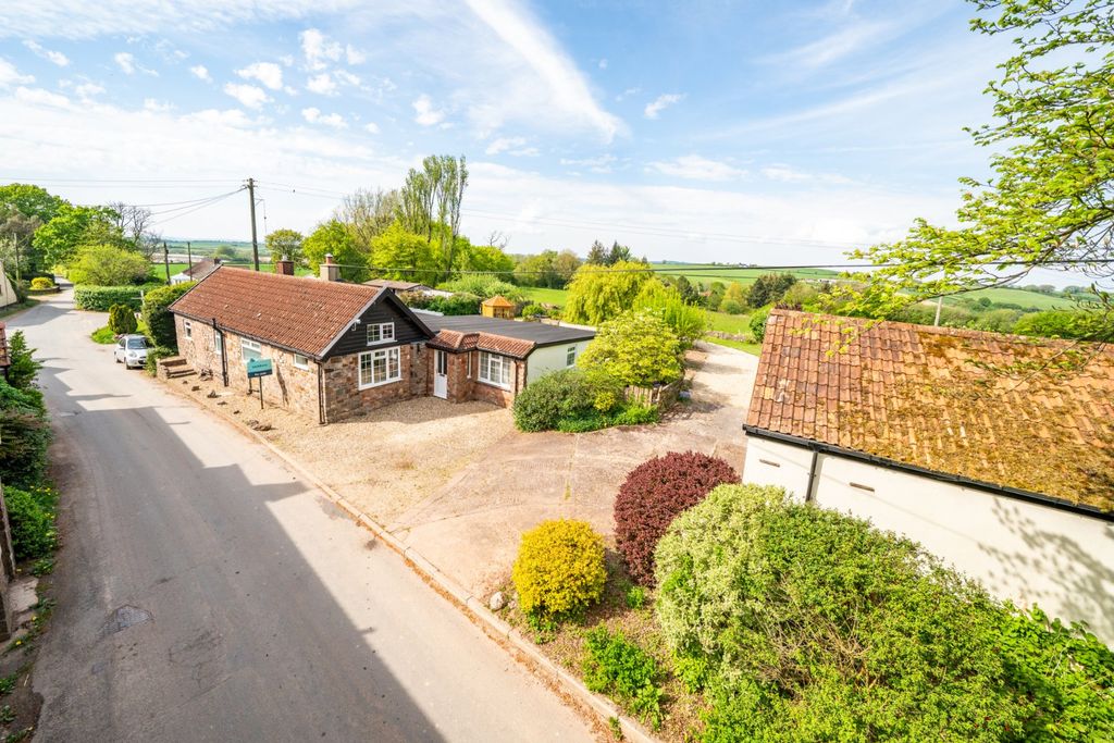 Property photo 1 of 24 Staple Cross Seddons