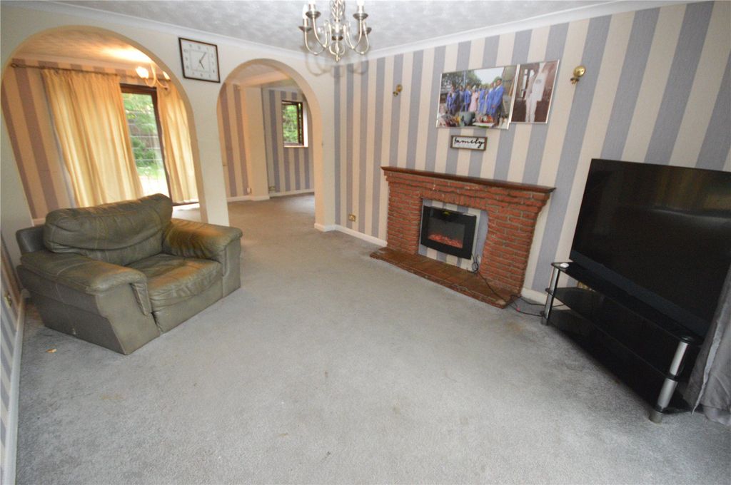 Property photo 3 of 10 Picture No. 04