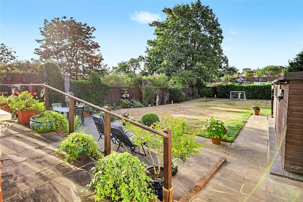 Property photo 2 of 24 Picture No. 13