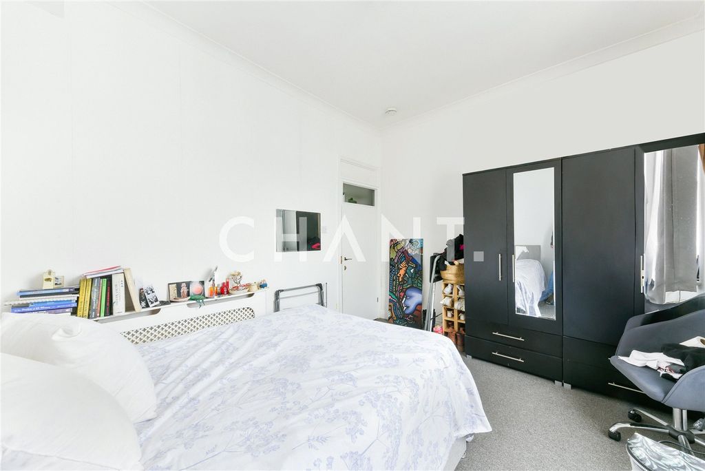 Property photo 3 of 20 Picture No. 04