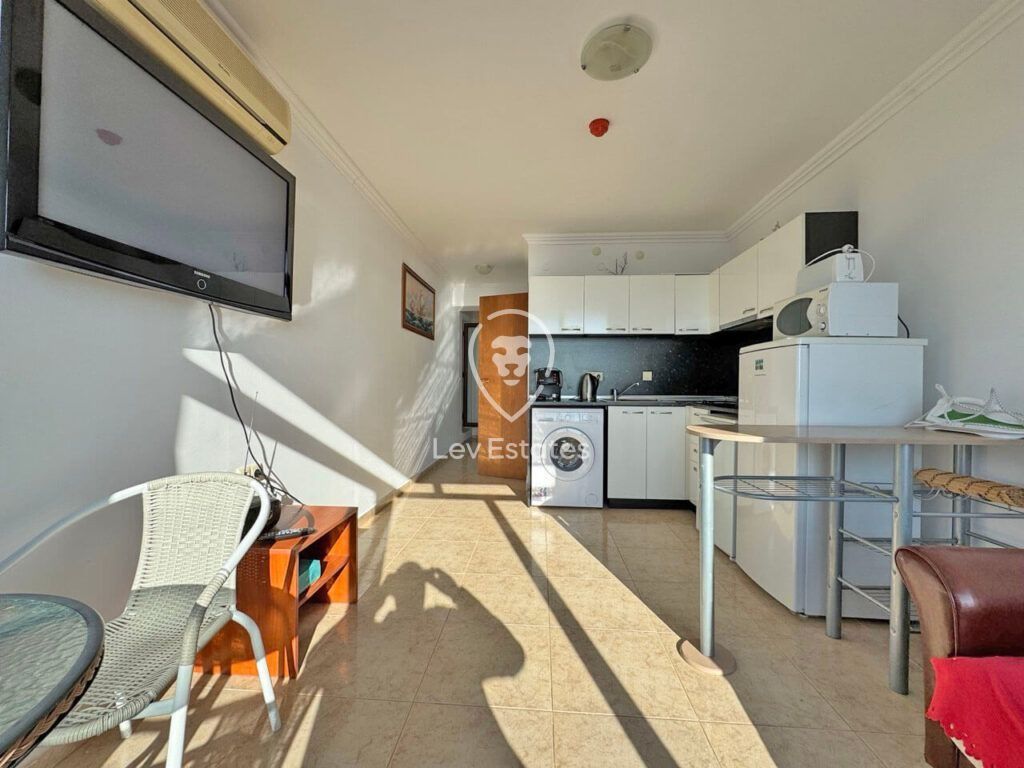 Property photo 2 of 13