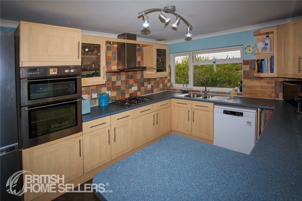 Property photo 3 of 26 Picture No. 64