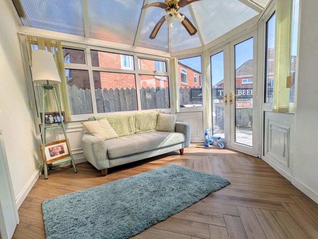 Property photo 3 of 10 677Deb13-c042-4868-997E-48d3A5924B9c
