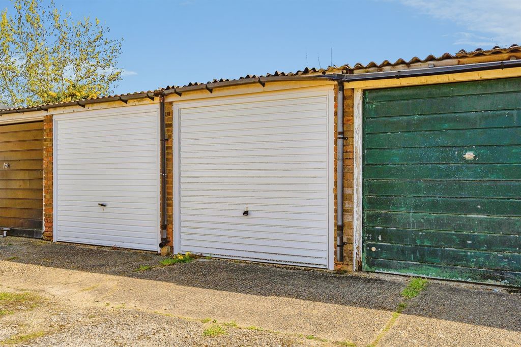 Property photo 2 of 4