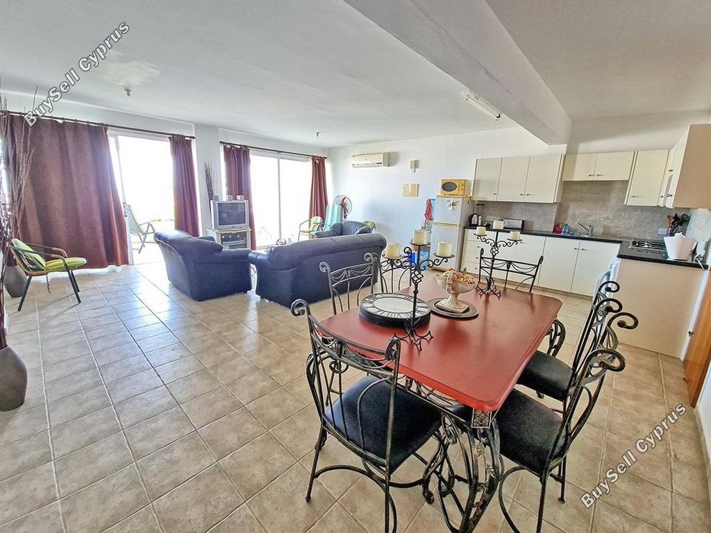 Property photo 1 of 34