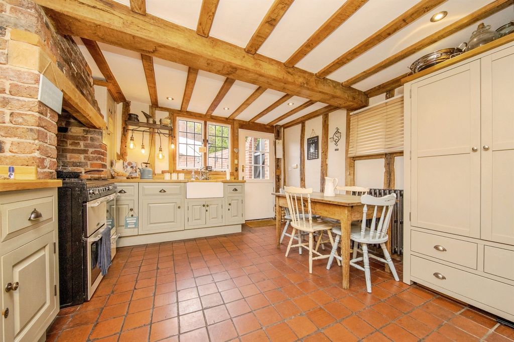 Property photo 3 of 19