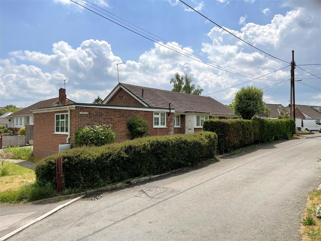 Property photo 1 of 11 Front