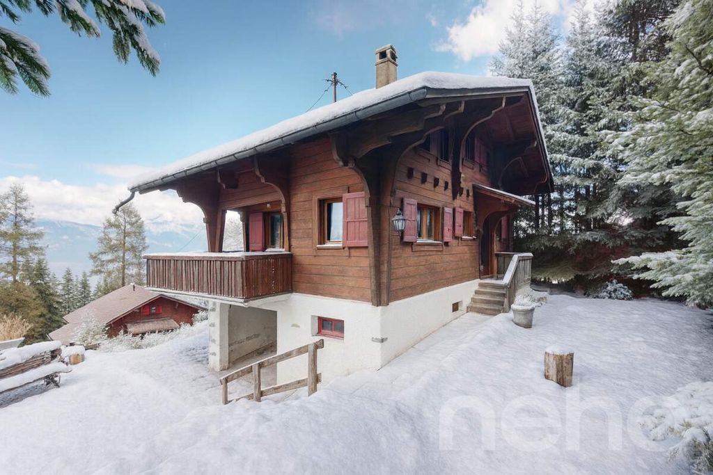 Property photo 2 of 12