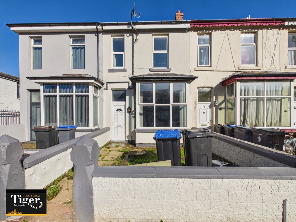 Property photo 1 of 15 Cam03440G0-Pr0713-Still001