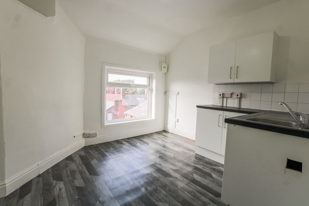 Property photo 3 of 3