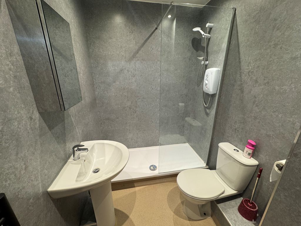 Property photo 3 of 4