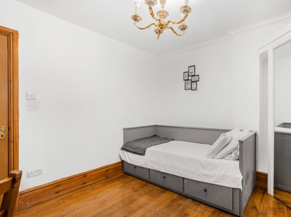 Property photo 3 of 7 Bedroom