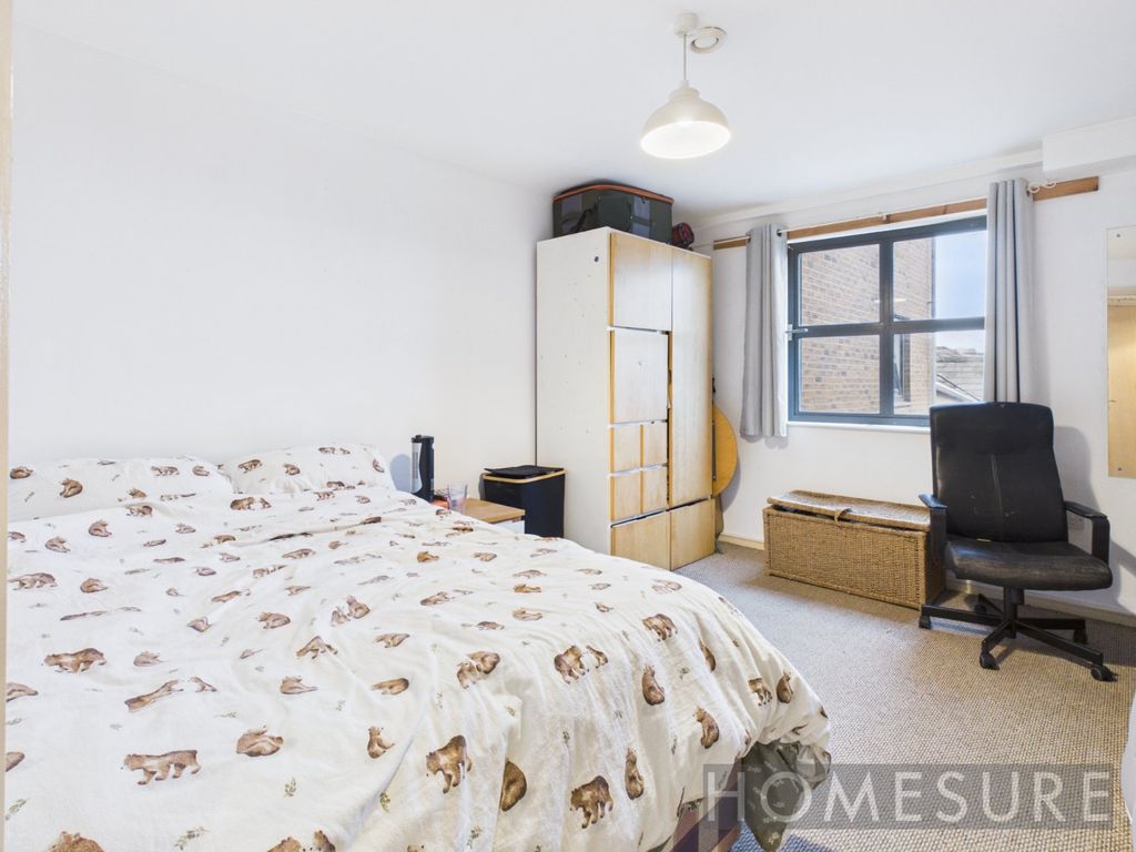 Property photo 3 of 9 Picture No. 05