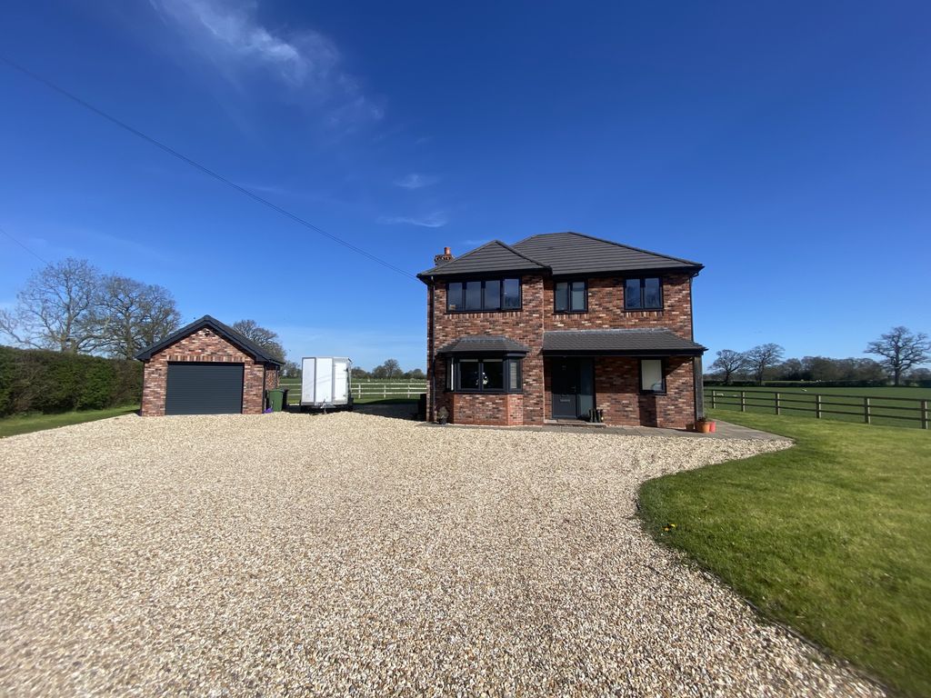 Property photo 1 of 28