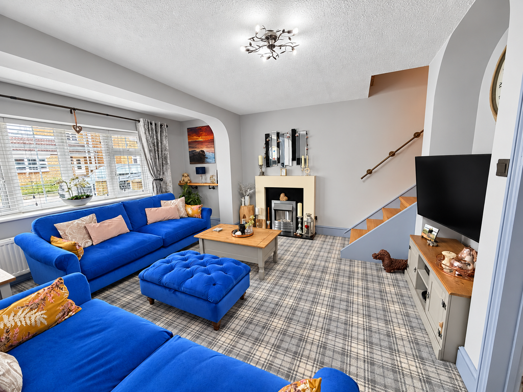 Property photo 2 of 17 0375