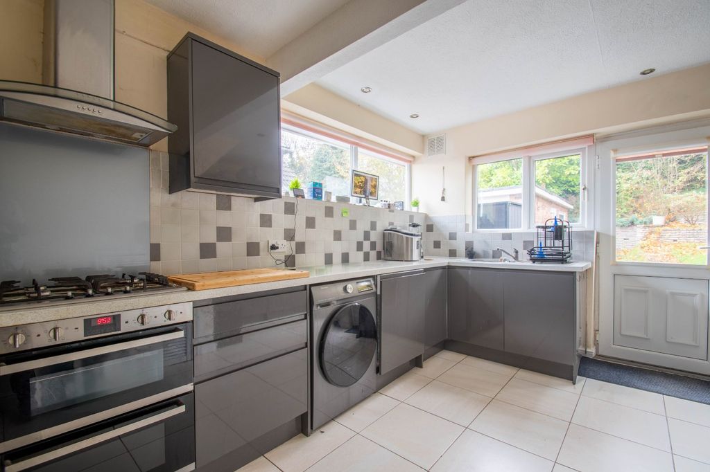 Property photo 3 of 18 Picture No. 24