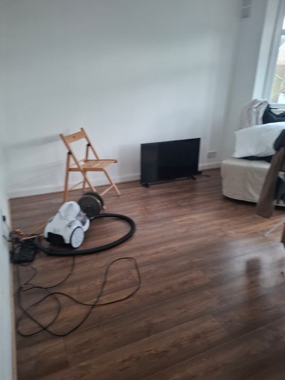 Property photo 3 of 21 Gallery