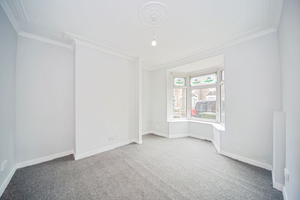 Property photo 2 of 15 Pbox-Img.Jpg