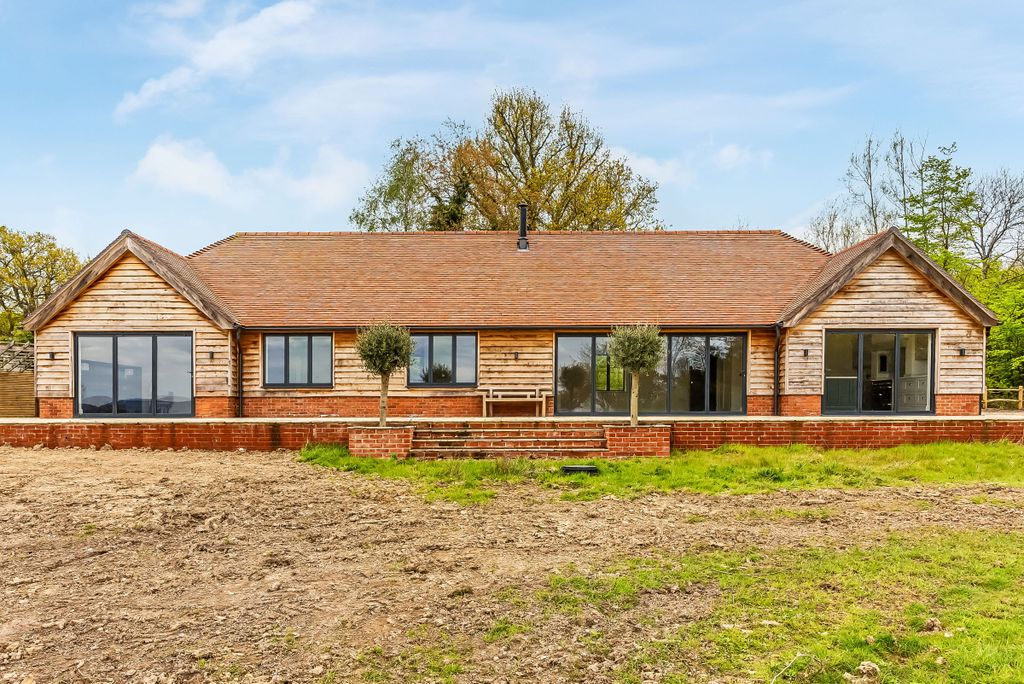 Property photo 1 of 47