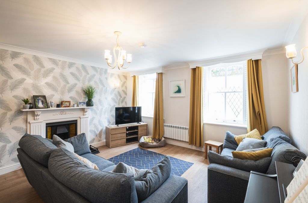 Additional image 11 of 2 bed flat for saleLe Mont Pinel, St. Helier, Jersey JE2