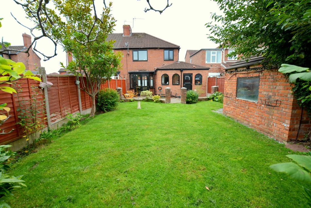 Property photo 1 of 19 Photo 23