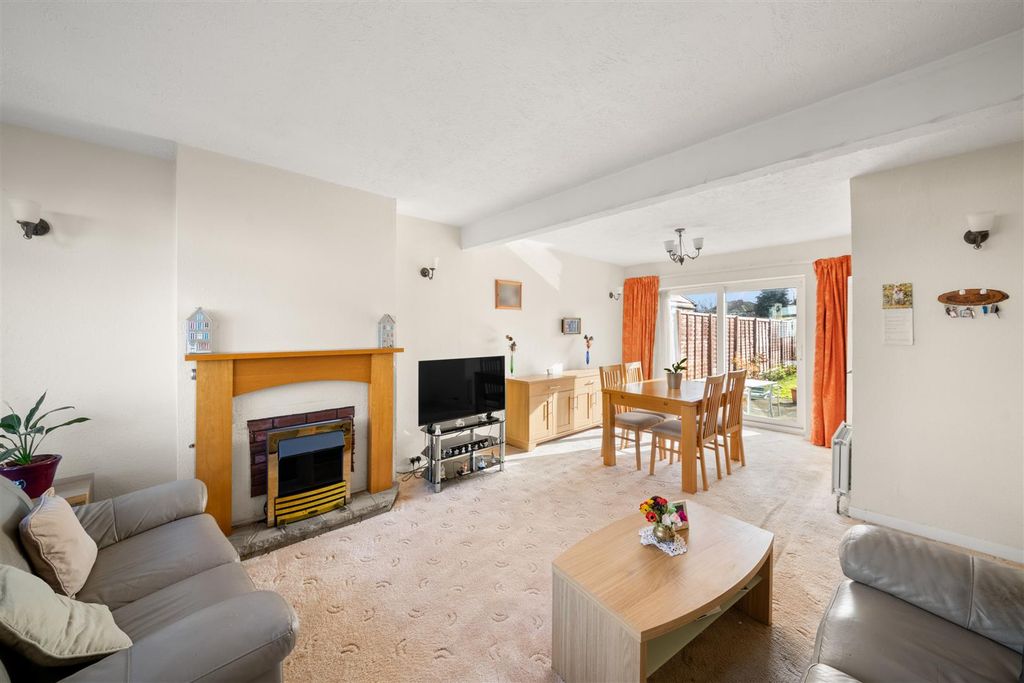 Property photo 2 of 17 1