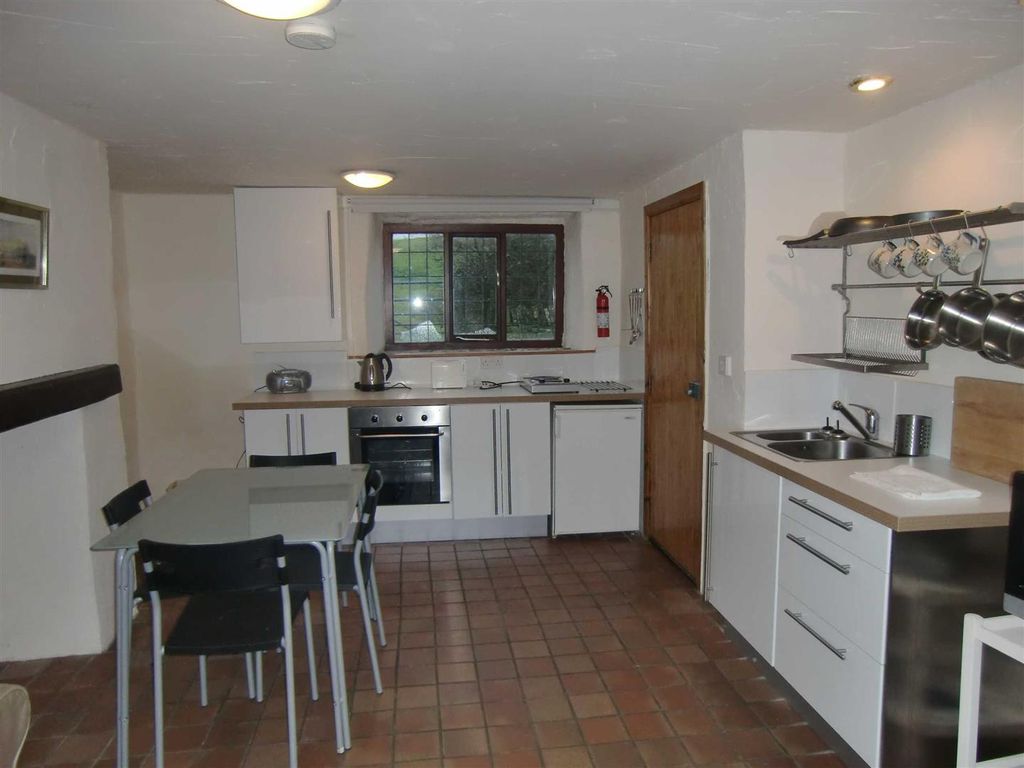 Property photo 3 of 3