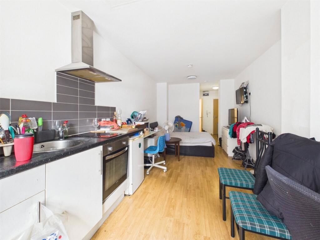 Property photo 3 of 7