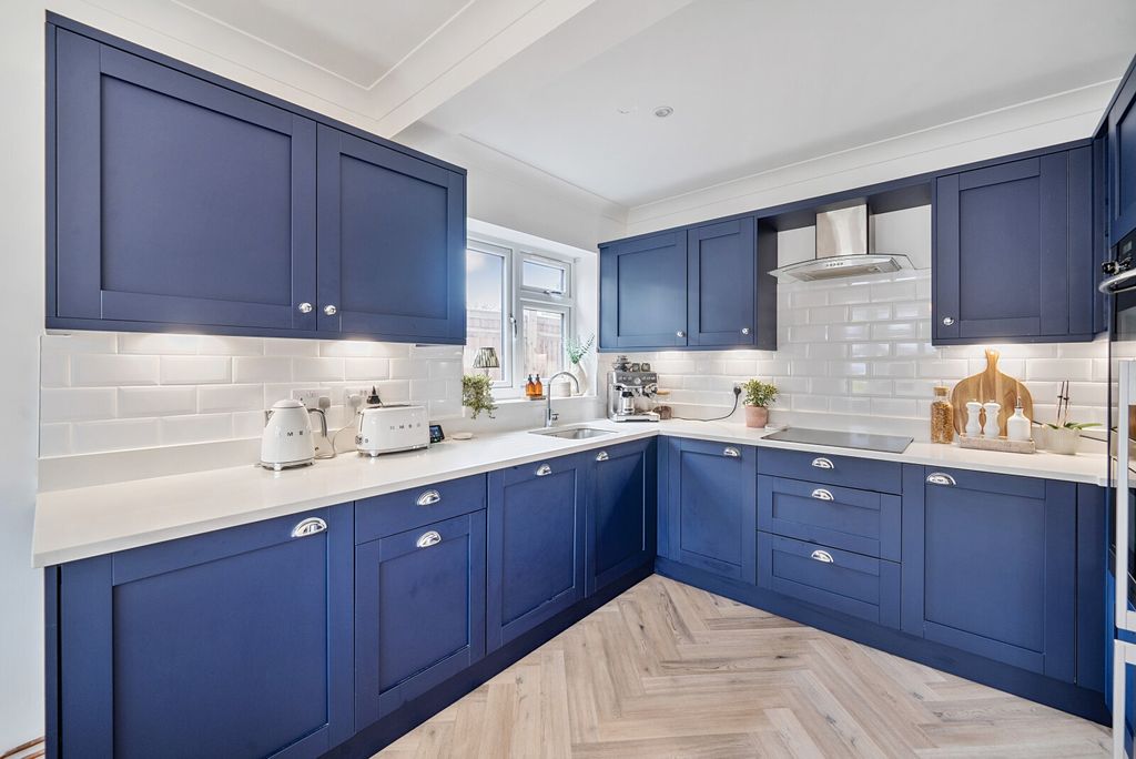 Property photo 3 of 19 1336681-6-68A3553...